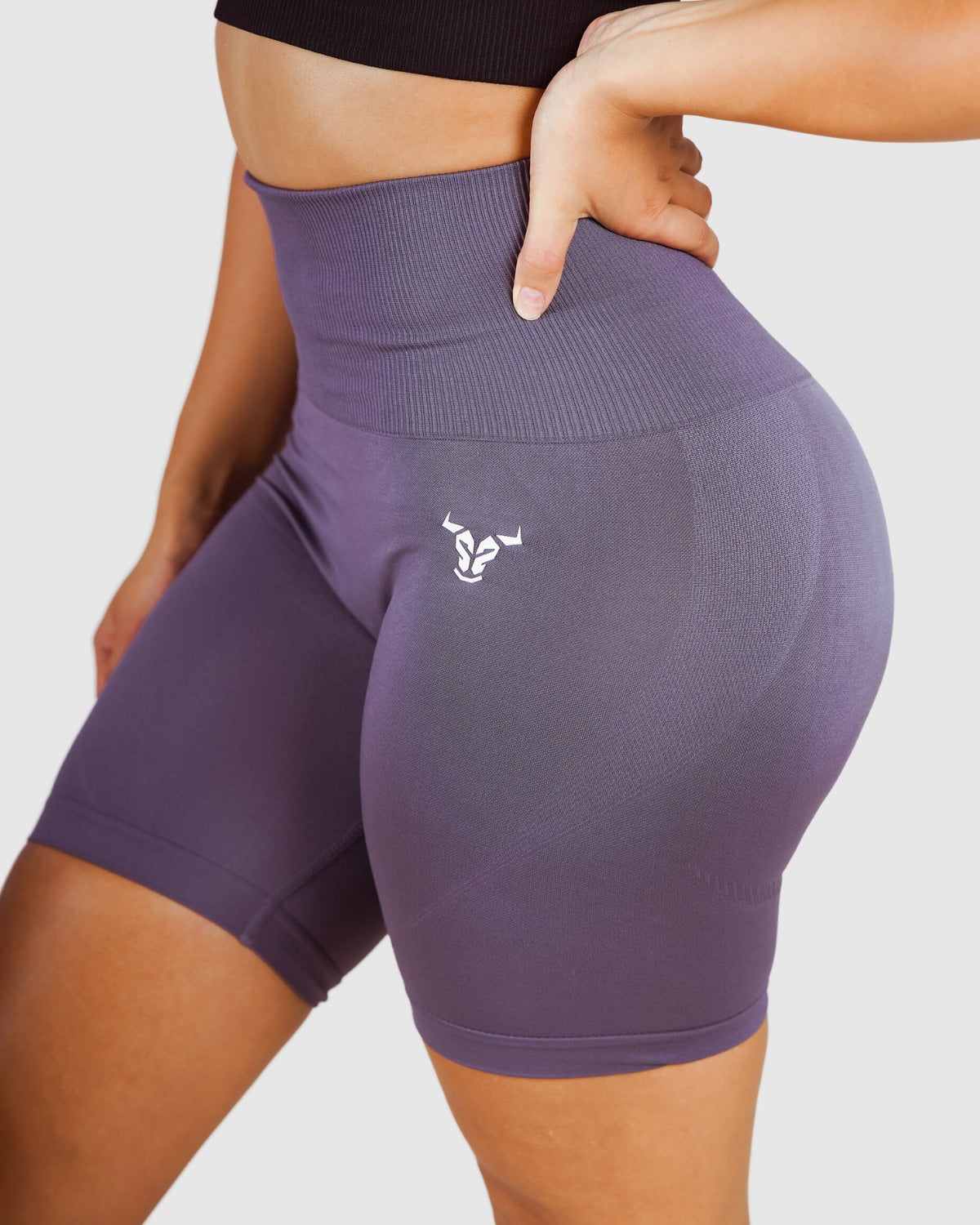 Essential Seamless Short - Smokey Grey