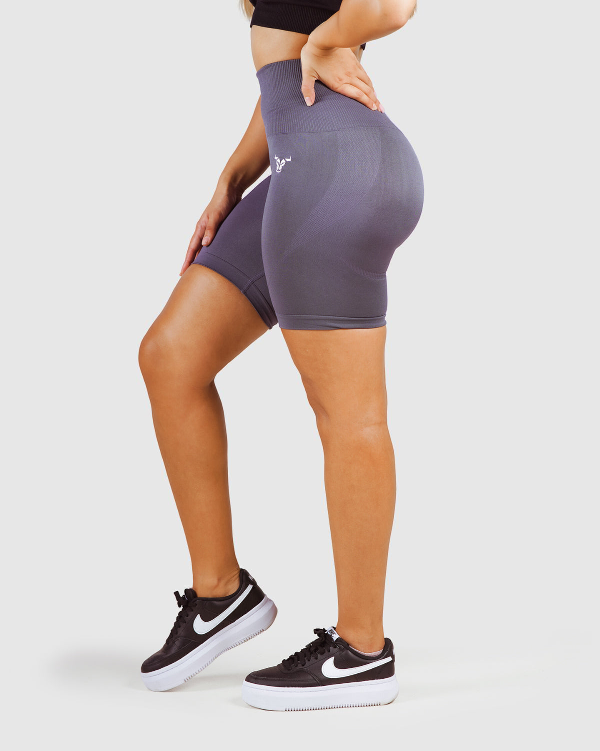 Essential Seamless Short - Smokey Grey