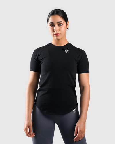 ايسنشال  تي شيرت للنساء - أسود