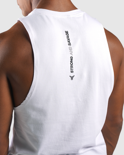 ايسنشال  فنيلة  - أبيض