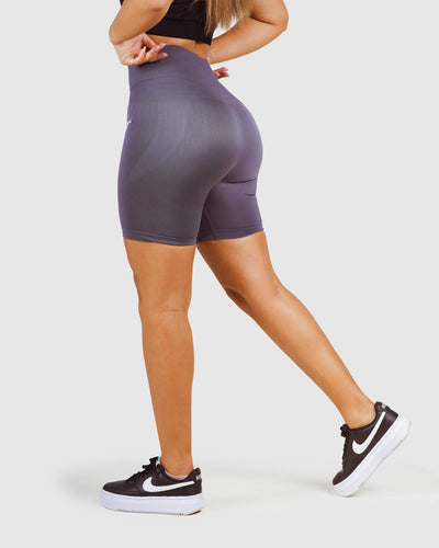 ايسنشال سيملس  شورت - رمادي